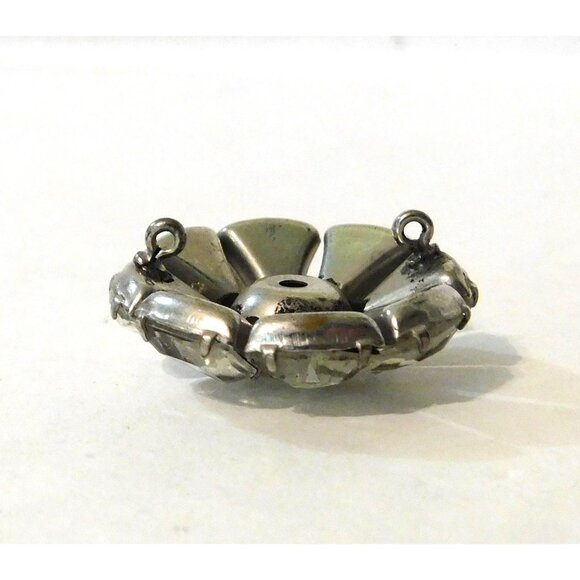 Vintage Crystal Rhinestone Flower Buttons With Double Shank 1.25 Inch - Picture 4 of 5